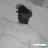 carloshendrickson chico soltero en Cerro