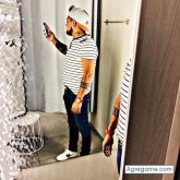 Busco pareja. Amigable. Todo no soy nada