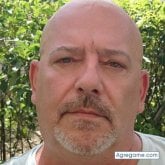 Busco pareja. Simpático, agradable,