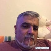 Busco hacer amistades. Mujer casada. Muy