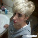 Busco: conocer gente, amistadMe defino: una persona tímida,
