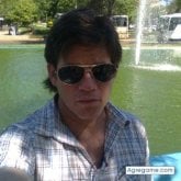 Encuentra Hombres solteros en Campana