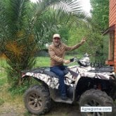 Busco ligar. Mujer cincuenta años rubia