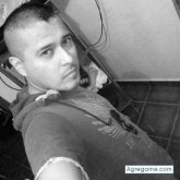 Trabajador. Busco pareja. Pareja.