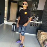 Enpresario. Busco chatear. Busco mujeres