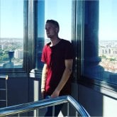 Operario. Mujeres de 25-55 años.