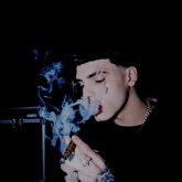 Quien me ayude con mis estudios. Una