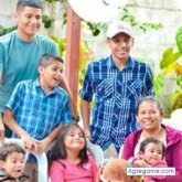 Busco pareja. Novia. Alguien lindo.