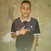 Busco mujeres 
De Baja estatura 
Que