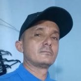 Una muchacha umilde y q tenga bonito