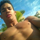 A quien me pueda sacar una sonrisa y me