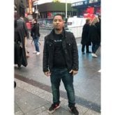 Supervisor. Busca una mujer sin que