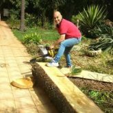 Busco pareja. Una mujer. Trabajador y