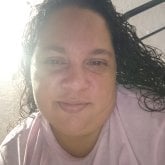 Algo lindo y serio y poder viajar.