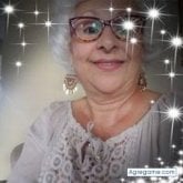 Mujeres solteras en Pinellas Park