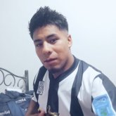 Busco pareja. Amigas. Alegre. Salir con