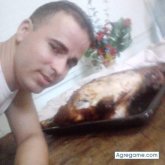 Radumil chico soltero en Moa