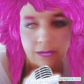 Independiente. Busco chatear. Mujeres.