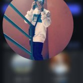 Busco mujeres de 22 para arriba.