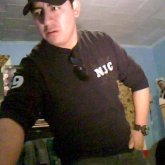 Busco ligar. Una chica. Buena persona.