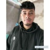 Trabajo. Busco pareja. Amigas.