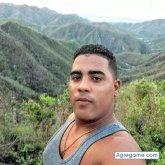 Por cuenta propia. Busco hacer relación