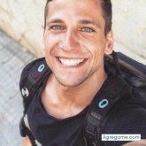 Busco pareja. Mujeres. Reir.