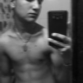 Desempleado. Busco hacer amistades.