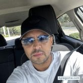 Busco ligar. Mujeres.