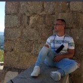 Mozo de almacen. Busco pareja. Mujeres