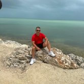 Profesional. Busco una mujer para una