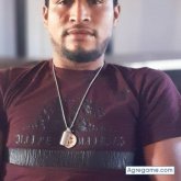 Busco pareja. Amigas. Sencillo. Me gusta