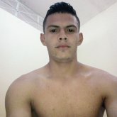 Conocer a alguien. Callado tímido.