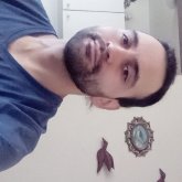 Busco ligar. Lo que se de por aquí