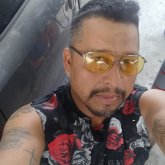 Busco pareja. Amigas. Dibertido