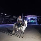 Amistad en mujeres. Alto y flaco.