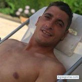 Encuentra Hombres solteros en Villaconejos
