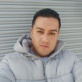 Busco pareja. Mujeres. Una persona