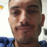 Empleado. Busco chicas para pasar bien.