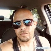 Busco conocer gente. Amistades. Alegre.