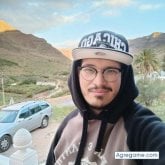 Busco ligar. Lo que surja. Simpático.