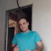 Mujeres jóvenes sin compromiso. Ojos