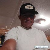 Busco mujer. Vuela persona. Ola.