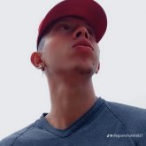 Busco hacer amistades. Una chica con