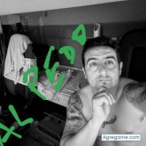 Volvofhcamion chico soltero en Metán