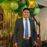 Estudiante y trabajador. Busco pareja.