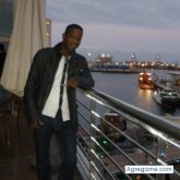 feeling chico soltero en Moya