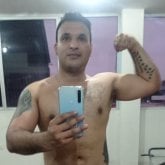 Busco ligar. Conocer mujeres lindas. Me