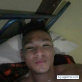 Busco pareja. Chavalín sin reservas y