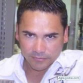 Encuentra Hombres solteros en Las Cumbres